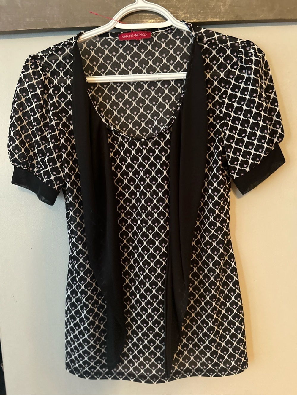 Mesh Tie-Neck Short Sleeve top - Picture 7 of 12